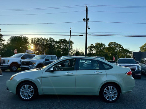 Used 2011 Ford Focus SEL w/ 301A Rapid Spec Order Code image 4