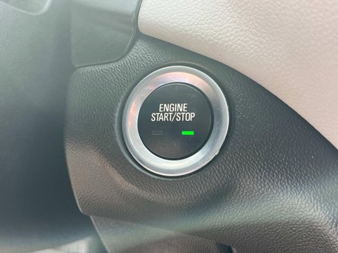 Certified 2021 Chevrolet Equinox LS image 29