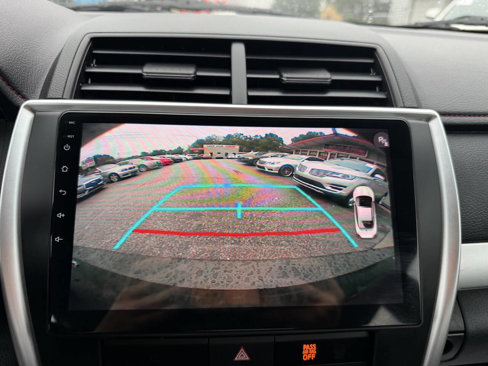 Used 2015 Toyota Camry XSE image 31