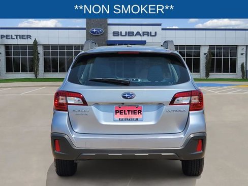 Used 2019 Subaru Outback 2.5i image 5
