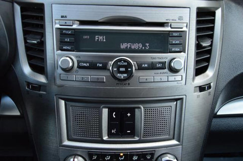 Used 2010 Subaru Outback 2.5i Premium w/ Protection Package 1A image 22
