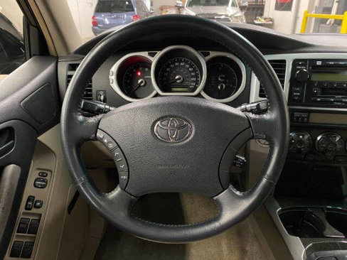 Used 2004 Toyota 4Runner Limited image 22