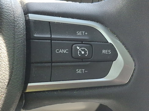 Certified 2022 Jeep Compass Latitude image 21