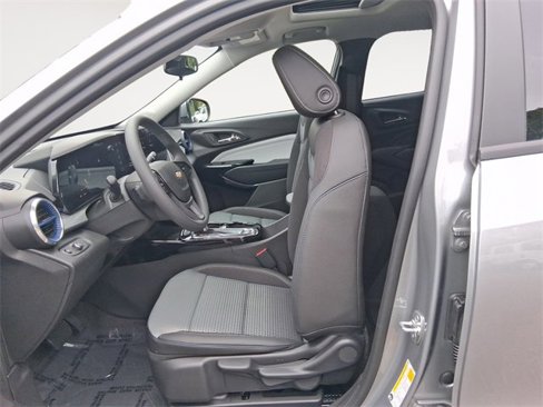 New 2026 Chevrolet Trax LT w/ Sunroof Package image 9