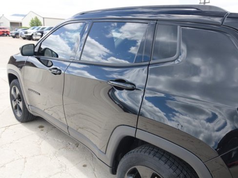 Used 2018 Jeep Compass Latitude image 8