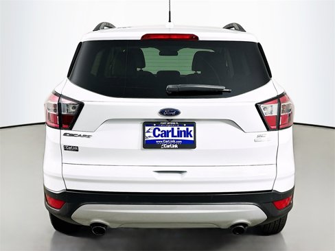 Used 2017 Ford Escape SE w/ Equipment Group 201A image 6