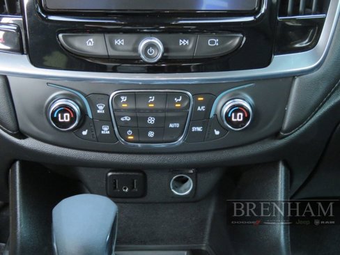 Used 2022 Chevrolet Traverse LT image 24