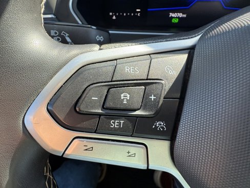 Certified 2022 Volkswagen Tiguan SE image 15