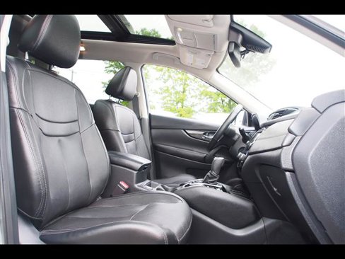 Used 2019 Nissan Rogue SL image 13