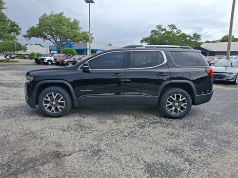 Used 2021 GMC Acadia SLE w/ Driver Convenience Package image 6