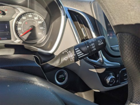 Used 2021 Chevrolet Equinox LT image 33