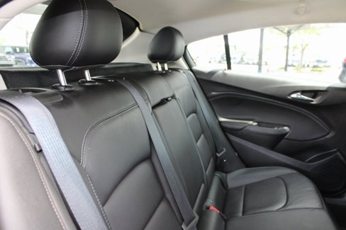 Used 2018 Chevrolet Cruze Premier image 46