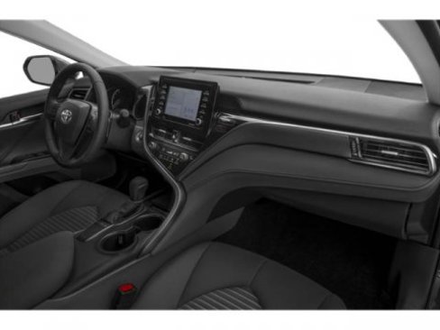 Used 2024 Toyota Camry SE image 29