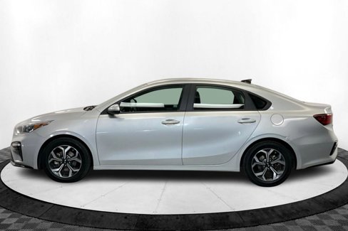 Used 2021 Kia Forte LXS image 2