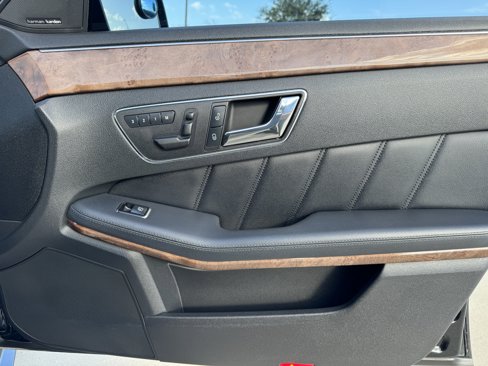 Used 2011 Mercedes-Benz E 350 Sedan image 37