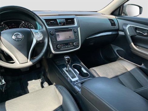 Used 2016 Nissan Altima 2.5 SL w/ 2.5 Technology Package image 22