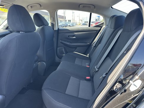 Used 2023 Nissan Sentra SV image 11