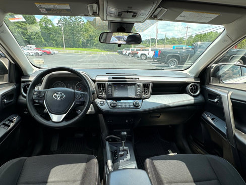 Used 2018 Toyota RAV4 XLE image 17