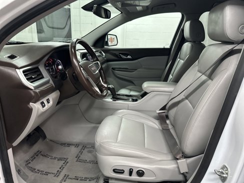 Used 2019 GMC Acadia SLT image 20