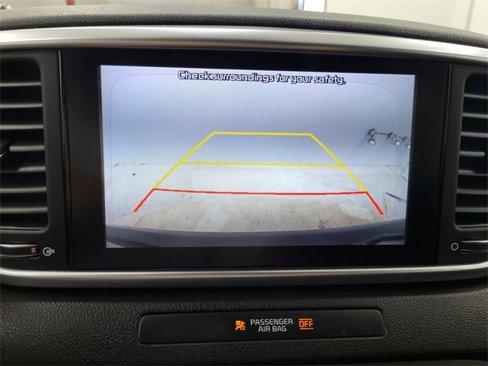 Used 2020 Kia Sportage LX image 36