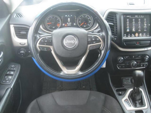 Used 2015 Jeep Cherokee Latitude image 13