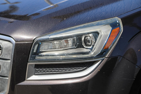 Used 2017 GMC Acadia Limited SLT image 6