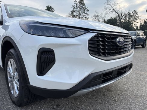 New 2025 Ford Escape Active image 9