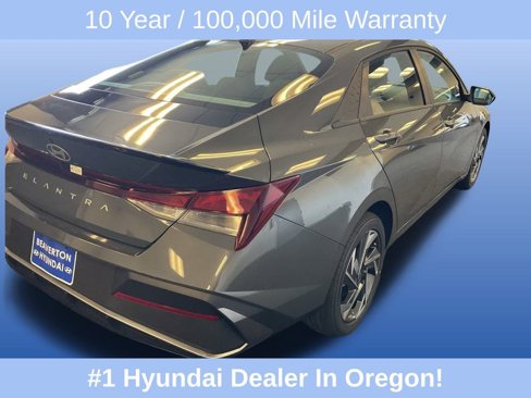 New 2025 Hyundai Elantra Sport image 6