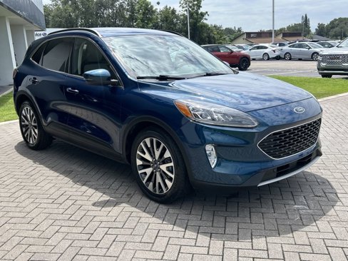 Used 2020 Ford Escape Titanium image 7
