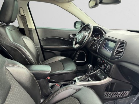 Used 2020 Jeep Compass Latitude image 17