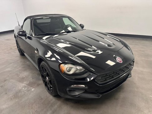 Used 2017 FIAT 124 Spider Classica image 14