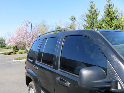 Used 2005 Jeep Liberty Limited image 29