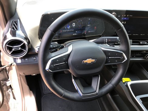 New 2025 Chevrolet Equinox LT w/ Safety and Technology Package image 16