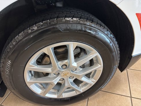 Used 2022 Chevrolet Equinox LT image 35
