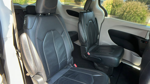 Used 2017 Chrysler Pacifica Touring-L image 20