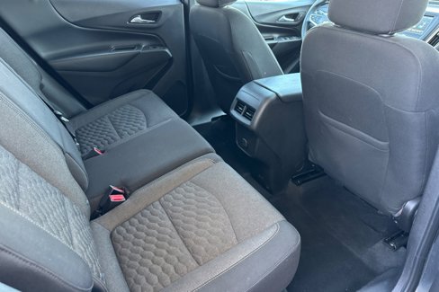 Used 2018 Chevrolet Equinox LT image 27