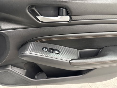 Used 2020 Nissan Altima 2.5 SR image 11