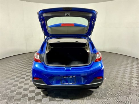 Used 2017 Chevrolet Cruze LT image 12