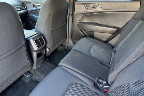 Used 2023 Kia Sportage LX image 13
