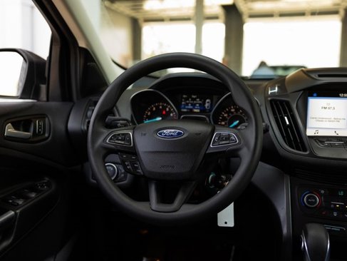 Used 2018 Ford Escape SE w/ SE Sync 3 Package image 12