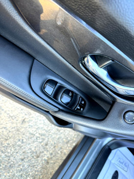 Used 2017 Nissan Rogue S image 16