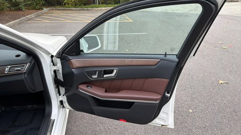 Used 2014 Mercedes-Benz E 350 Sedan image 22