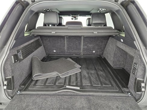 Used 2018 Land Rover Range Rover HSE image 14