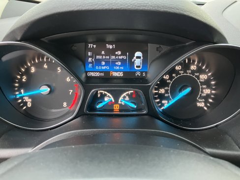 Used 2019 Ford Escape SEL image 9