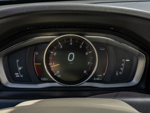 Used 2015 Volvo XC60 T6 image 32