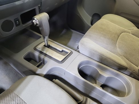 Used 2018 Nissan Frontier SV image 26