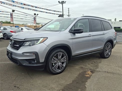 Certified 2022 Honda Pilot Sport image 3