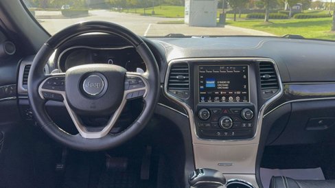 Used 2015 Jeep Grand Cherokee Overland image 11