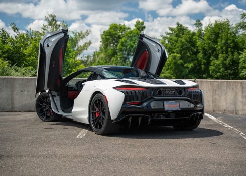 New 2025 McLaren Artura Spider image 28