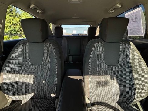 Used 2017 Chevrolet Equinox LT image 36